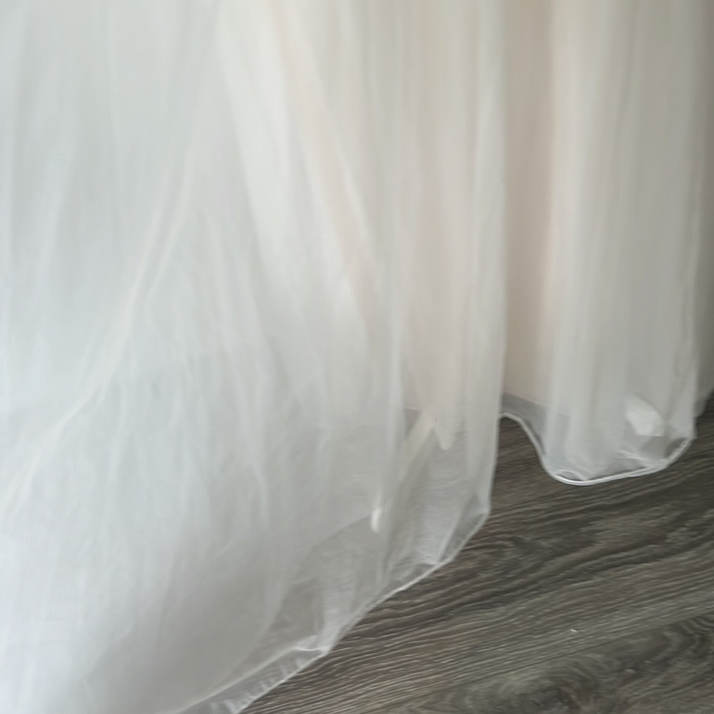Elegant Vintage Vanity Fair illusion nightgown - Picture 4 of 10